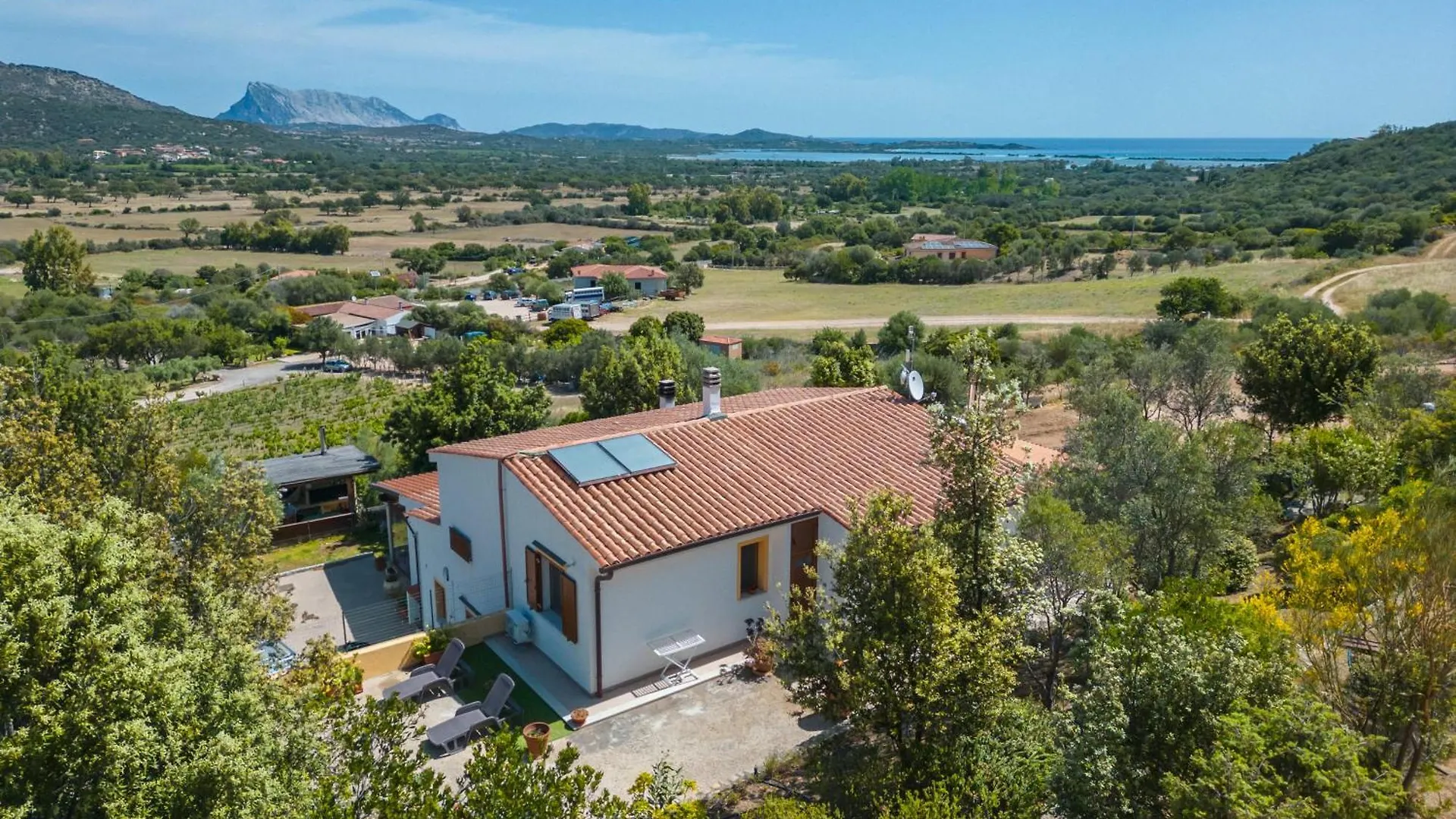 Maison d'hôtes La Casa In Collina - Affittacamere Con Vista Mare Lu Lioni